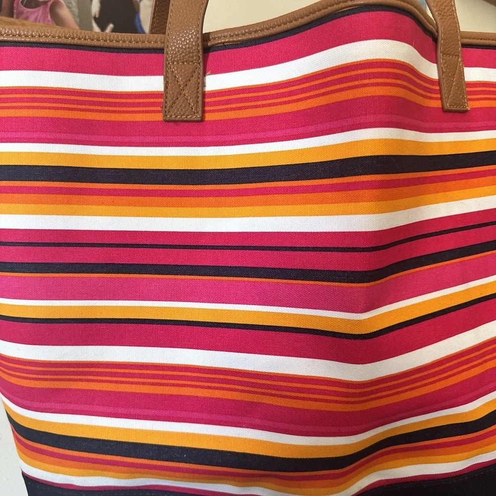 Thirty-One Pinstripe Punch Print Beach Bag Tote ~ Med/Lrg ~ Preowned, But Unused
